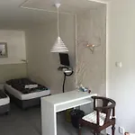 Alt Gæstehus 3*