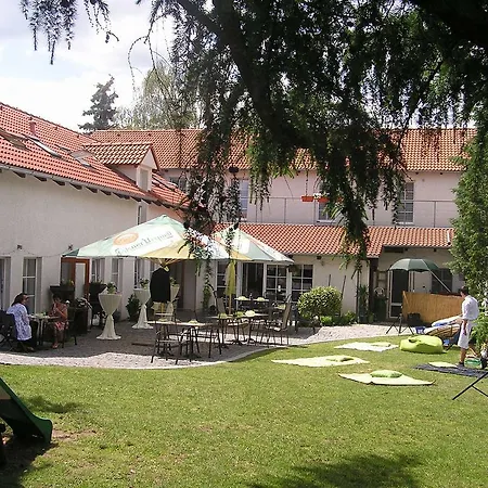 Alt Guest house 3*